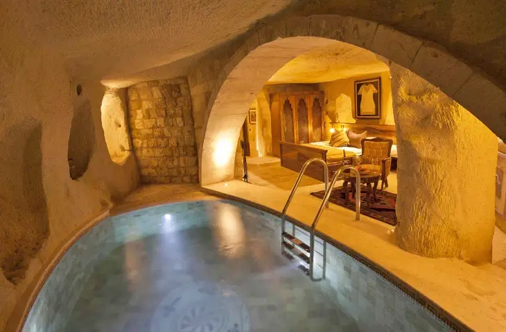 Kayakapı Premium Caves Mehmet Tokat Evi özel havuzlu mağara süit